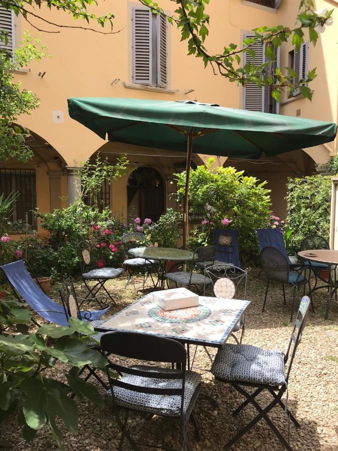 Cynthia'S Garden - Apartment With Private Garden In Santa Croce Florença Exterior foto