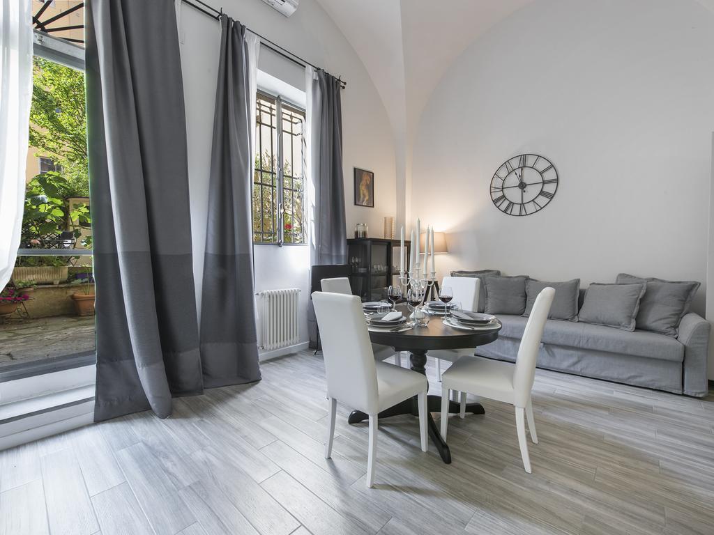 Cynthia'S Garden - Apartment With Private Garden In Santa Croce Florença Exterior foto